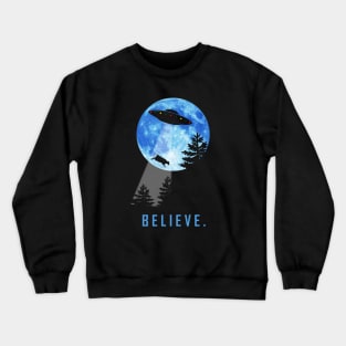 Funny Alien Abduction Ufo Cow Abduction Sci-fi  Believe Meme Parody Crewneck Sweatshirt